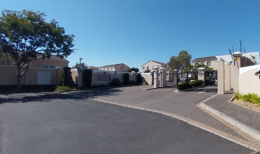 3 Bedroom Property for Sale in Pinehurst Western Cape